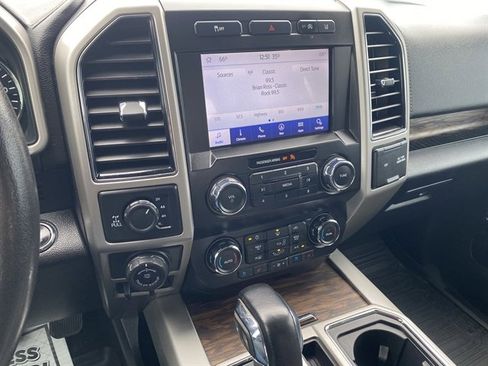 Used 2020 Ford F150 Lariat image 25