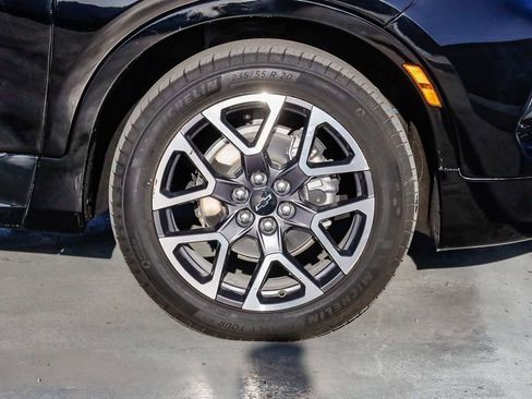 Used 2025 Chevrolet Blazer RS AWD/4WD image 11