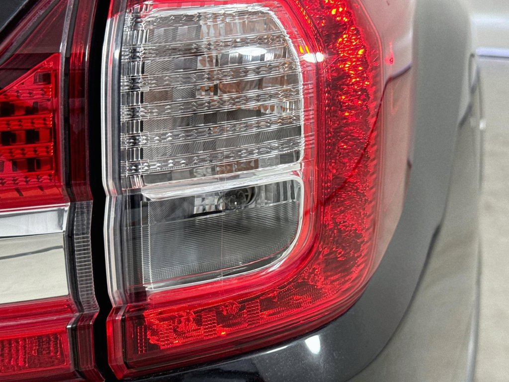Used 2019 Subaru Ascent Touring w/ Popular Package #3 AWD/4WD image 36