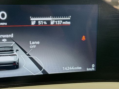 Used 2023 Nissan Ariya FWD image 19