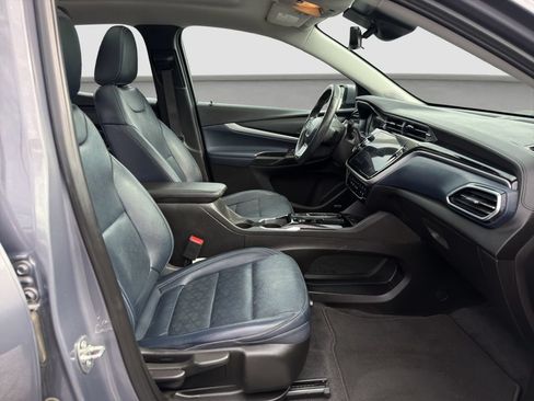 Used 2022 Chevrolet Bolt EUV Premier w/ Launch Edition FWD image 18