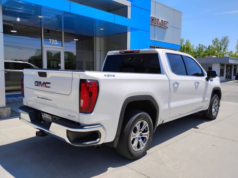 Used 2023 GMC Sierra 1500 SLT w/ SLT Convenience Package AWD/4WD image 37