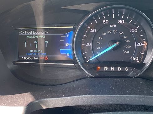 Used 2018 Ford Explorer Limited w/ Equipment Group 301A AWD/4WD image 38