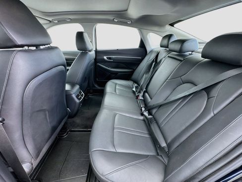 Used 2023 Hyundai Sonata Limited w/ Cargo Package FWD image 16