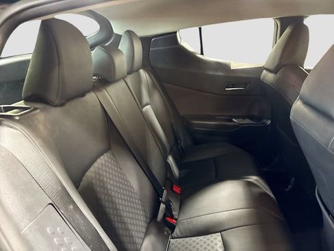Used 2021 Toyota C-HR Limited FWD image 18