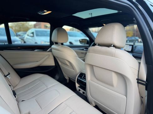 Used 2017 BMW 530i xDrive image 8