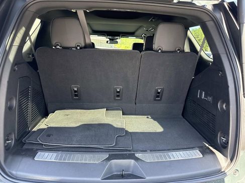 Used 2025 Chevrolet Tahoe RST w/ Comfort Package RWD image 11