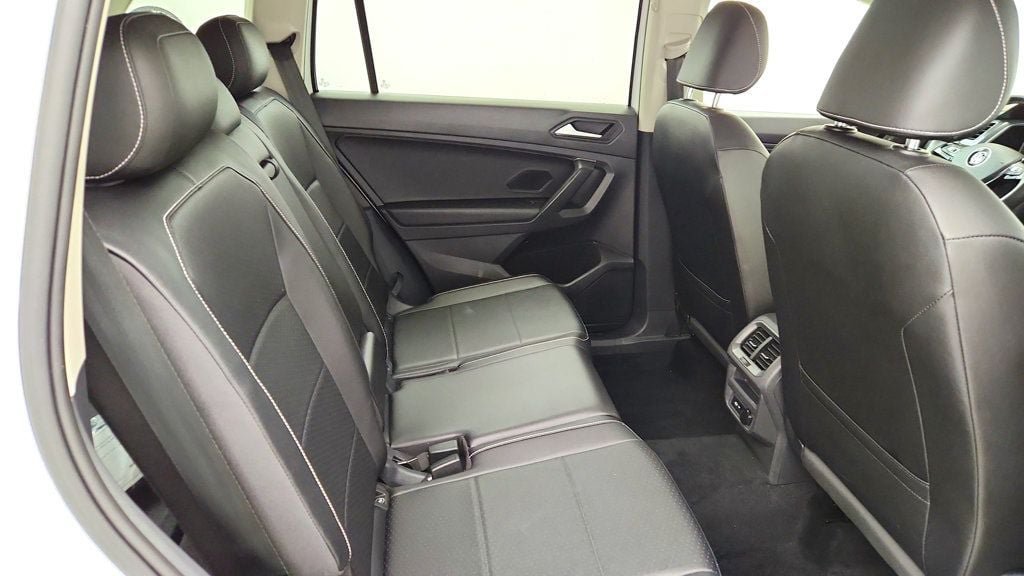 Used 2021 Volkswagen Tiguan SEL AWD/4WD image 22