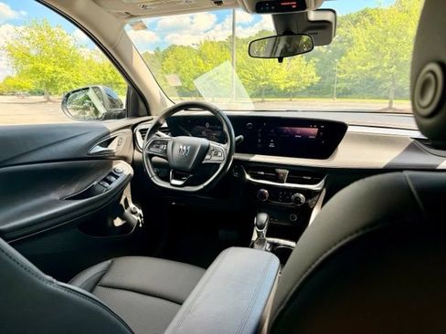 Used 2024 Buick Encore GX Sport Touring w/ Advanced Technology Package FWD image 19