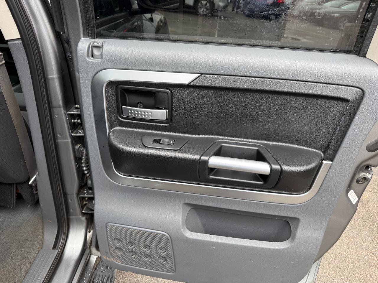 Used 2006 Mitsubishi Raider DuroCross RWD image 45