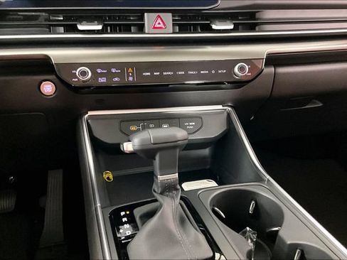 New 2026 Kia Carnival SX w/ SX Dark Edition Package FWD image 7