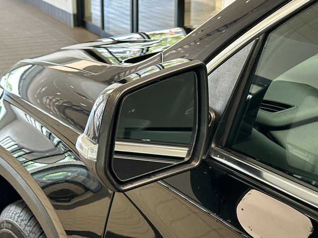 Used 2022 Chevrolet Traverse LT AWD/4WD image 8