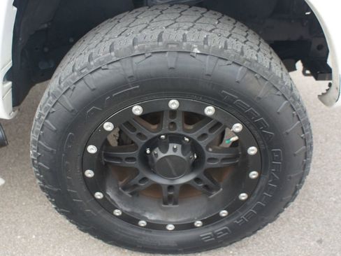 Used 2011 Toyota Tacoma PreRunner image 22