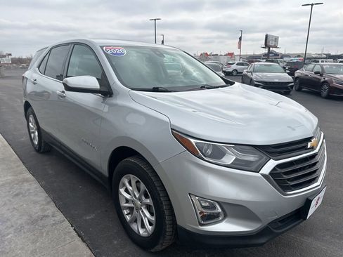 Used 2020 Chevrolet Equinox LT image 4
