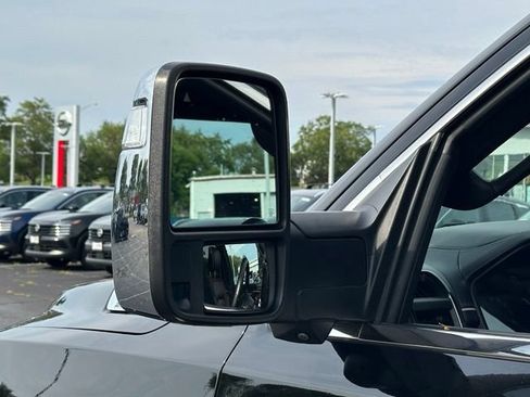 Used 2025 RAM 1500 Limited AWD/4WD image 13