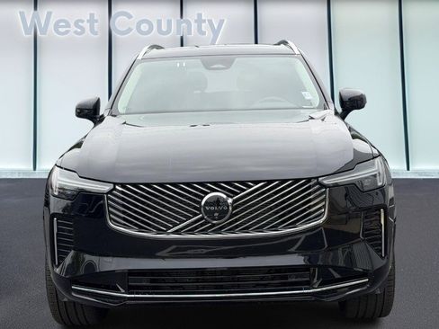 Certified 2025 Volvo XC90 B6 Plus AWD/4WD image 10