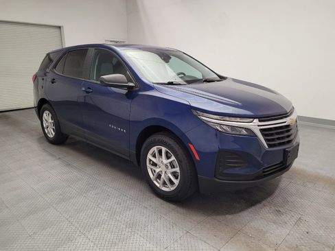Used 2022 Chevrolet Equinox LS AWD/4WD image 13