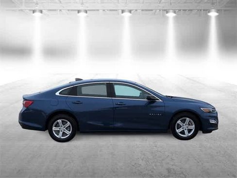 Used 2023 Chevrolet Malibu LS image 9