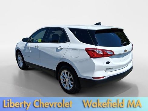 Used 2019 Chevrolet Equinox LS w/ LS Convenience Package AWD/4WD image 4