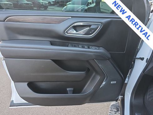 Used 2022 Chevrolet Tahoe Z71 w/ Luxury Package image 8