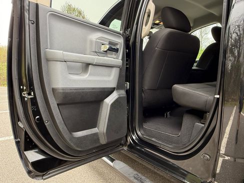 Used 2020 RAM 1500 Classic Warlock w/ Electronics Group AWD/4WD image 18