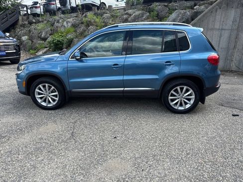 Used 2017 Volkswagen Tiguan Wolfsburg Edition AWD/4WD image 3