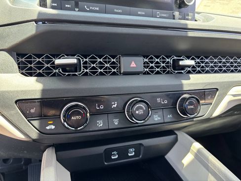 Certified 2023 Honda Accord EX image 23