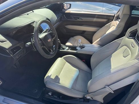 Used 2016 Cadillac ATS V w/ Luxury Package RWD image 9