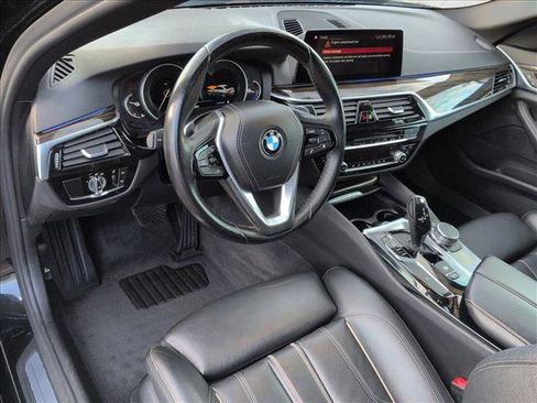 Used 2019 BMW 530i w/ Convenience Package image 10