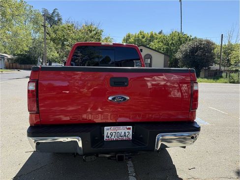 Used 2016 Ford F250 Lariat w/ Lariat Interior Package image 3