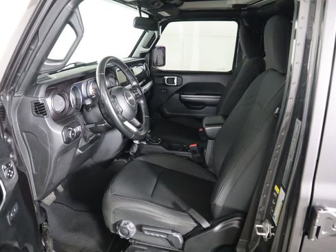 Used 2021 Jeep Wrangler Unlimited Sport image 19