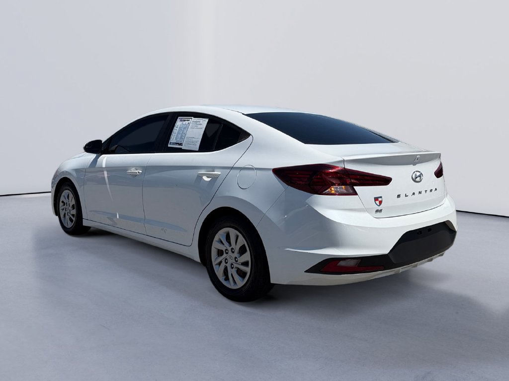 Used 2020 Hyundai Elantra SE w/ Cargo Package (C1) FWD image 5