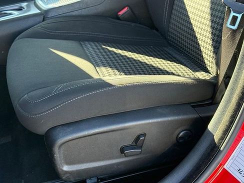 Used 2023 Dodge Charger SXT image 28