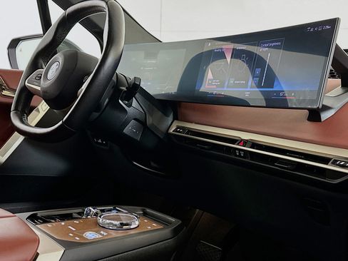 Used 2023 BMW iX xDrive50 w/ Ultimate Package 2 image 29