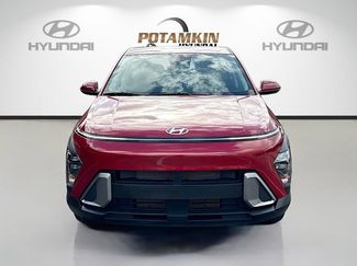 Certified 2025 Hyundai Kona SE video 2