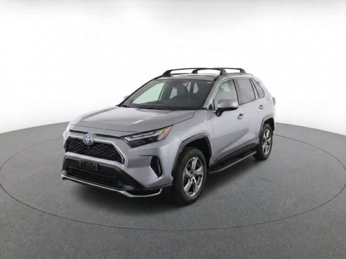 Used 2024 Toyota RAV4 SE w/ Weather & Moonroof Package AWD/4WD image 38