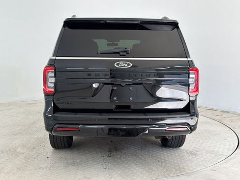 Used 2023 Ford Expedition Limited AWD/4WD image 10