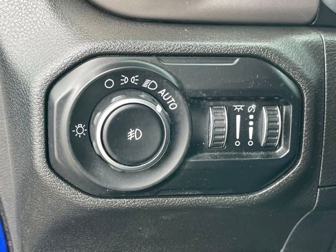 Used 2020 Jeep Wrangler Unlimited Sport S image 13