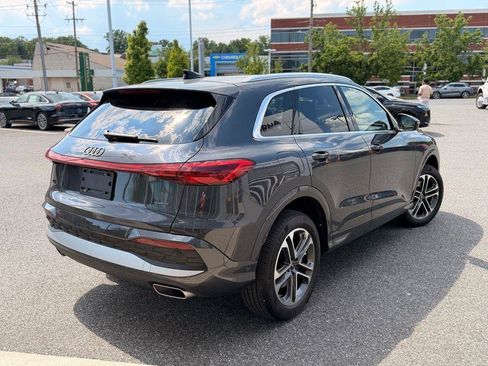 Certified 2025 Audi Q5 Premium w/ Convenience Package AWD/4WD image 6