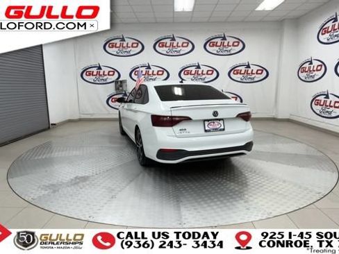 Used 2023 Volkswagen Jetta Sport FWD image 8