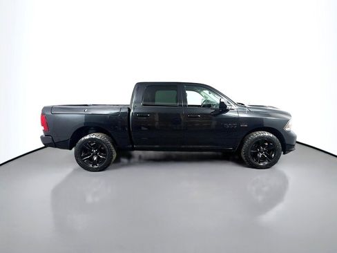 Used 2017 RAM 1500 Sport w/ Black Ram 1500 Sport Group image 6
