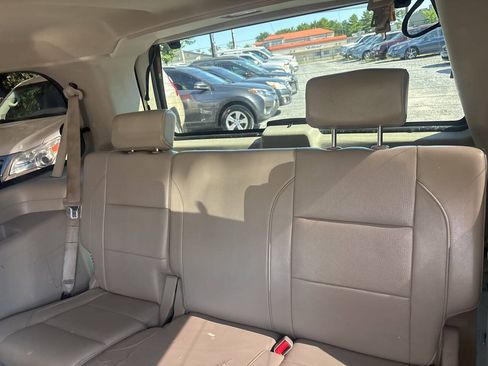 Used 2010 Nissan Armada SE AWD/4WD image 10