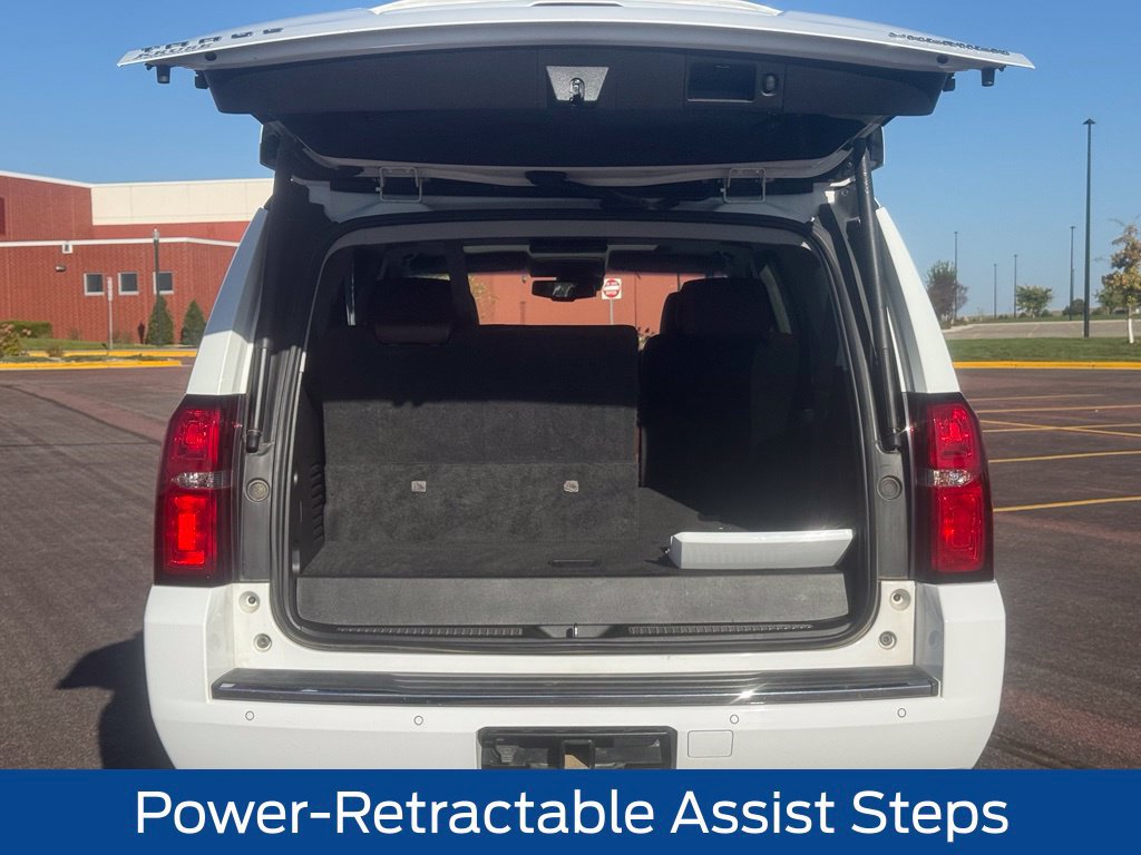 Used 2019 Chevrolet Tahoe Premier w/ Premier Plus Edition AWD/4WD image 38