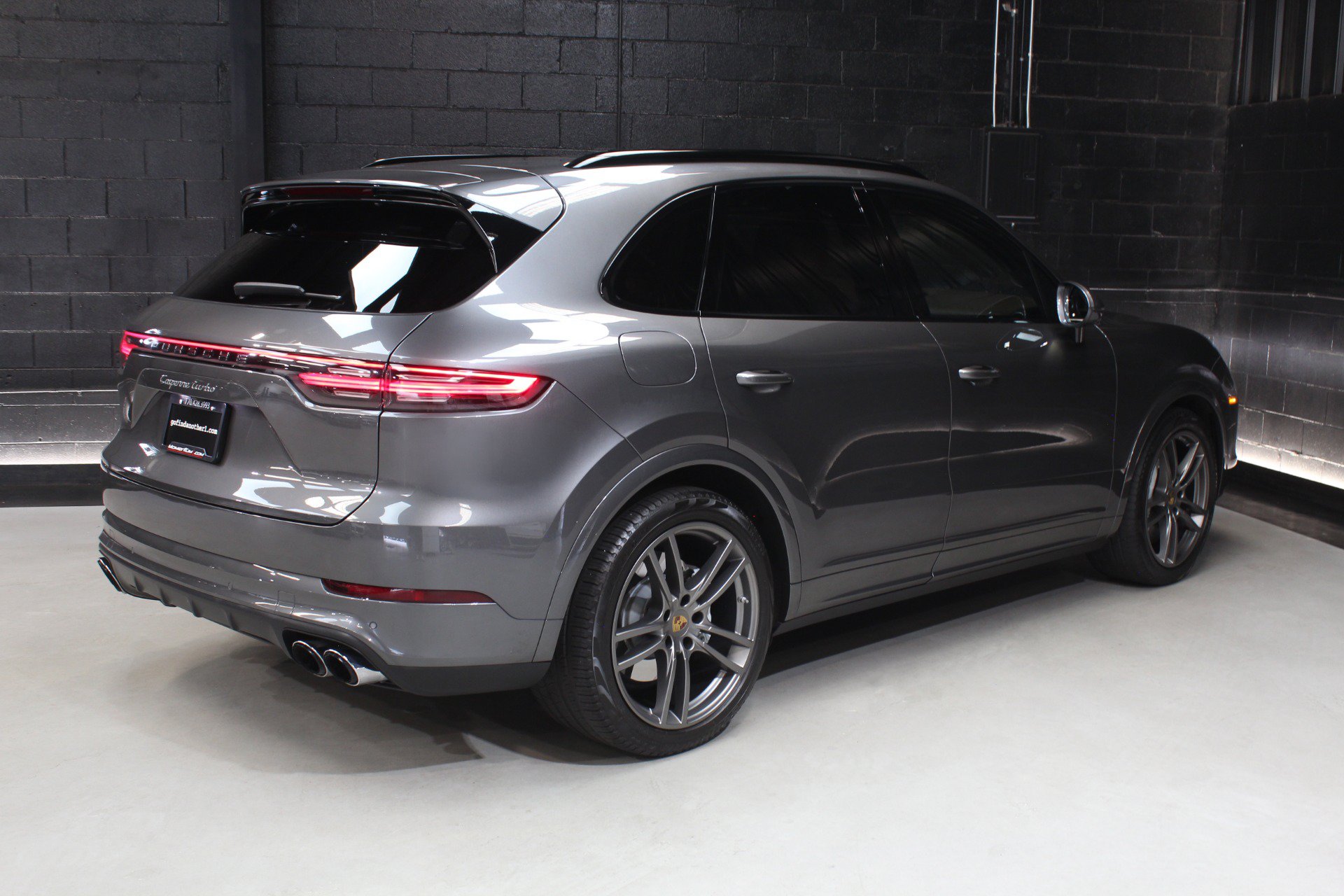 Used 2023 Porsche Cayenne Turbo AWD/4WD image 20