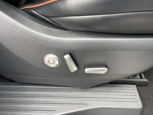 Used 2025 Lincoln Navigator L Black Label image 26