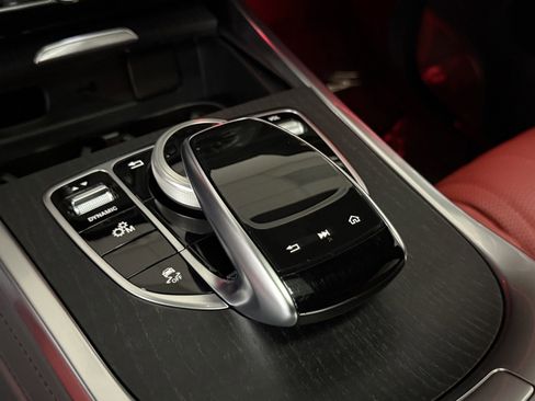 Used 2024 Mercedes-Benz G 550 image 29