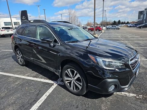 Used 2018 Subaru Outback 2.5i Limited image 2