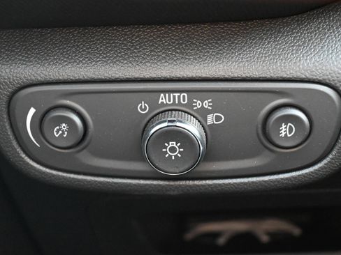 Used 2023 Chevrolet TrailBlazer RS image 29