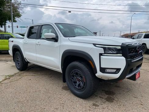 New 2026 Nissan Frontier PRO-4X w/ Tow Package AWD/4WD image 7