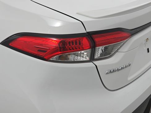 Used 2024 Toyota Corolla SE FWD image 33